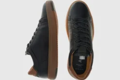 Ambitious 136726584- Trainer.