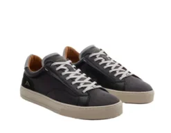 Ambitious 1240310030- Trainer.