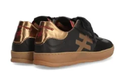 Another Trend A0320385- Trainer.