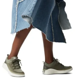 Columbia NL5158397- Out N Sbout Trainer.