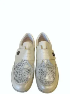 Karen Koo 2048692- Slip On.