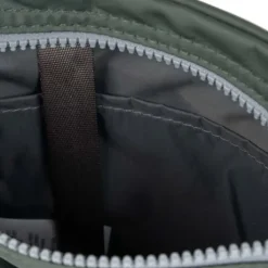 Roka chelsea B medium thyme.