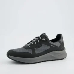 TenHaag 0511028- Trainer.